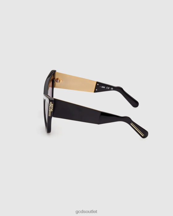 Women GCDS GD0026 Cat-eye sunglasses Black 0FVX553